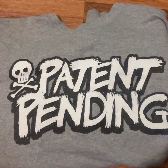Long Island Parent Pending crew neck - Picture 2 of 4